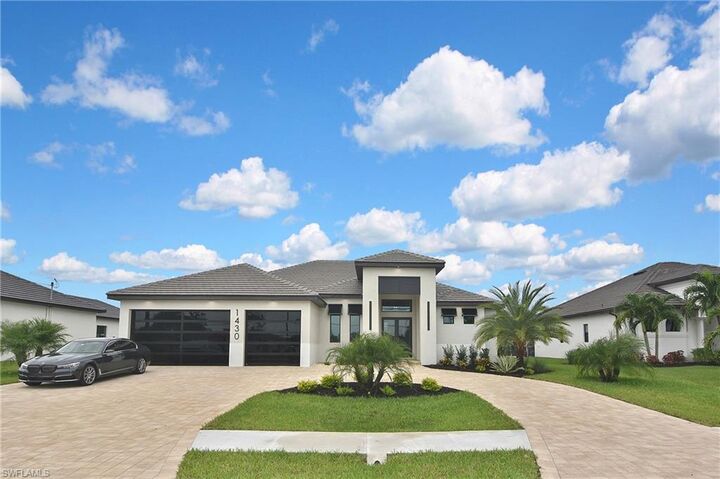 Property Photo: 1430 Mohawk Pkwy FL 33914