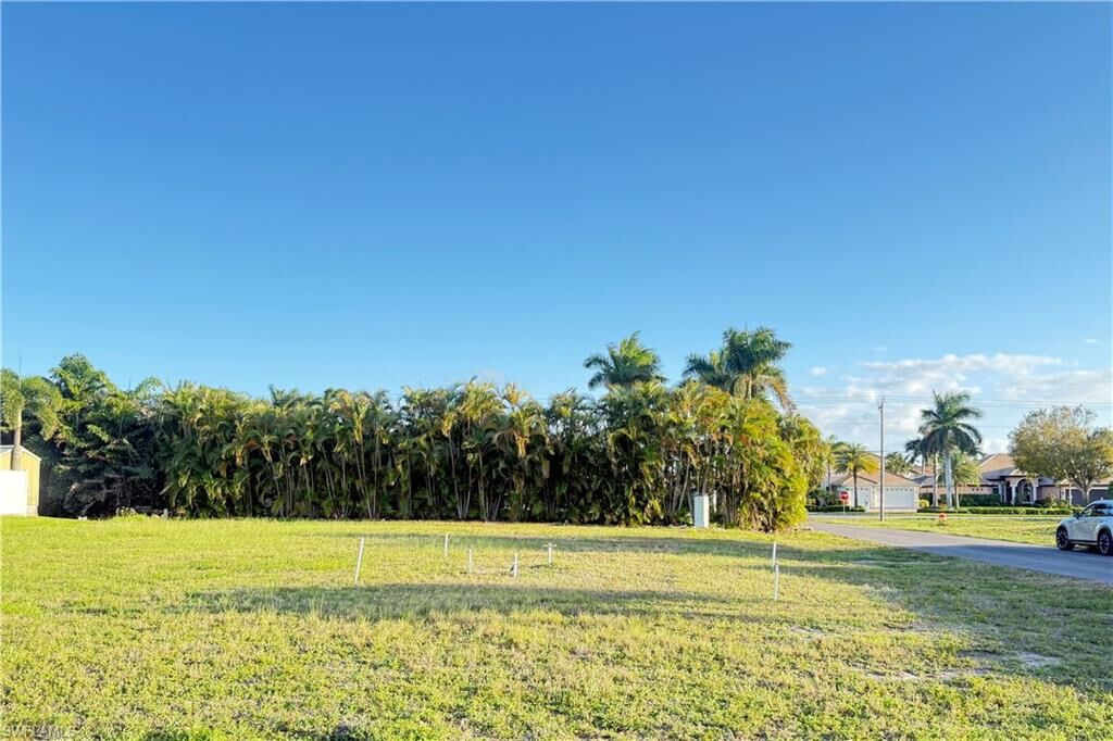 Property Photo: 1928 SW 54th Ln FL 33914
