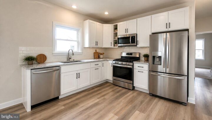 Property Photo: 307 Belleview Avenue A VA 22960