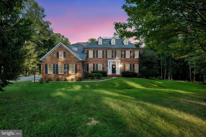 Property Photo:  2299 Mountain Road  VA 20169 