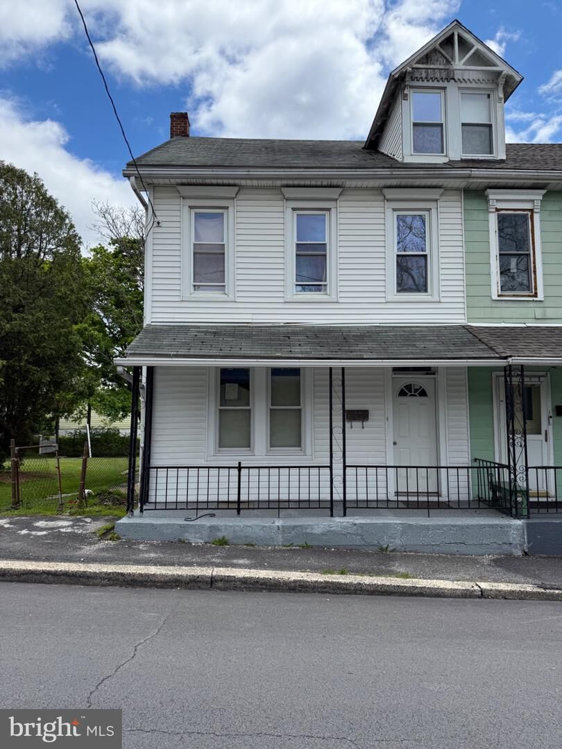 Property Photo:  328 E Oak Street  PA 17931 