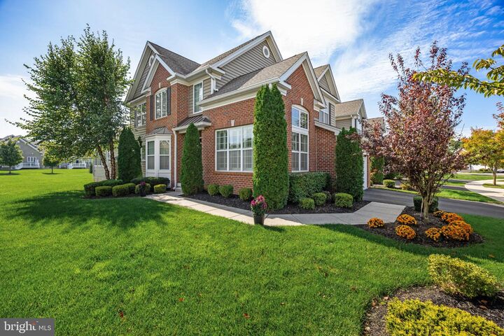 Property Photo:  303 Dye Way  NJ 08057 