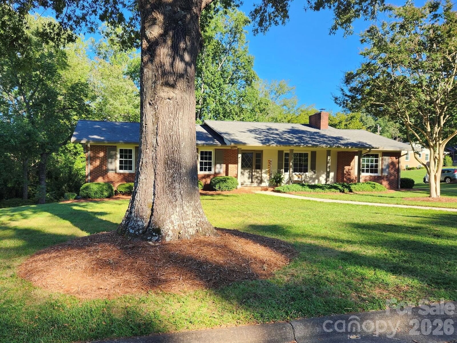 Property Photo: 1007 Woodland Street SE NC 28690