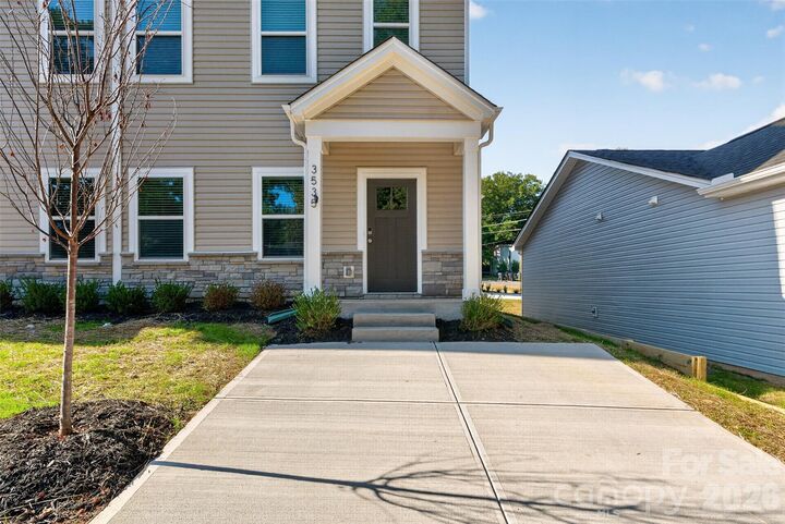 Property Photo:  3535 Avalon Avenue  NC 28208 