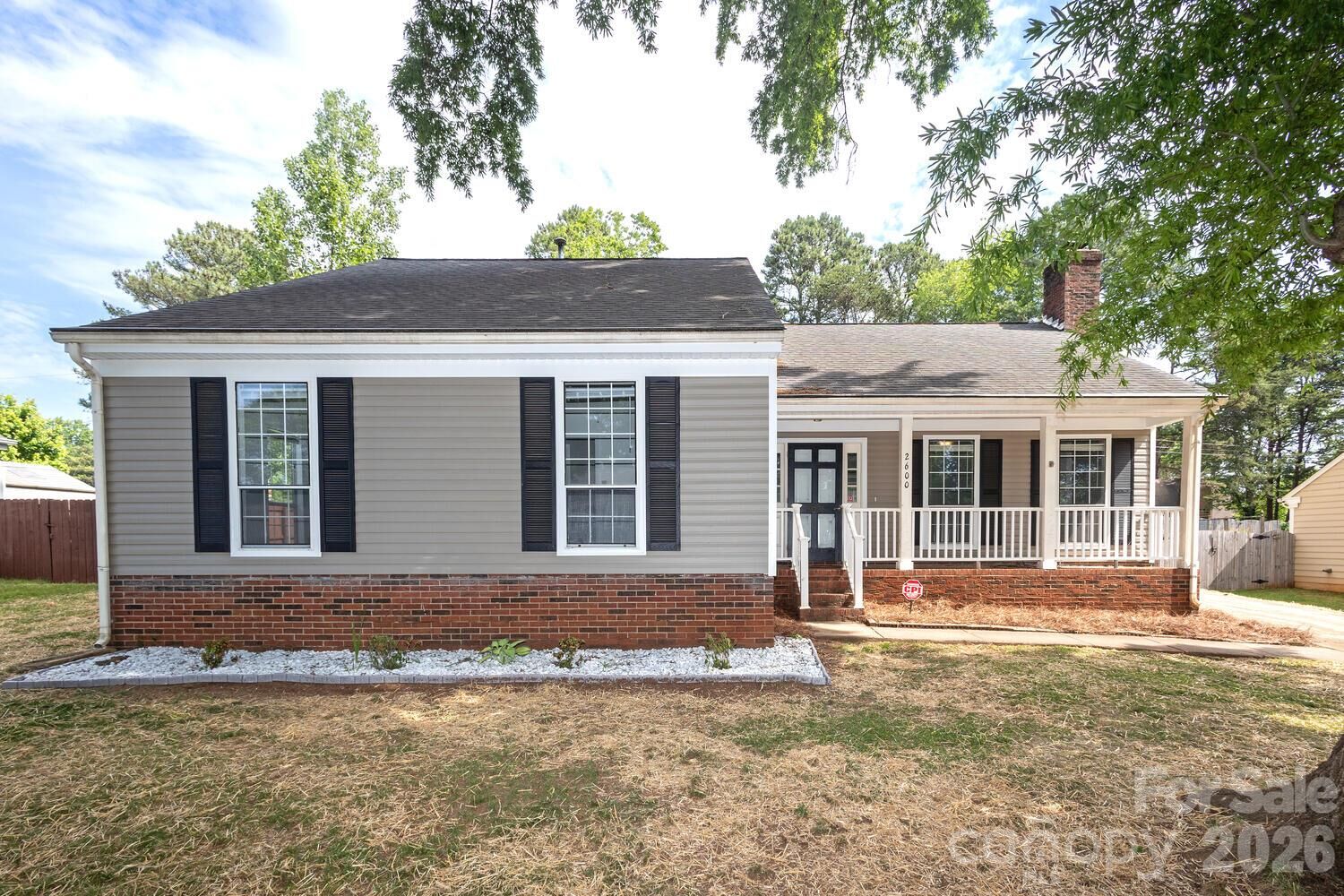 Property Photo: 2600 Olde Whitehall Road NC 28273