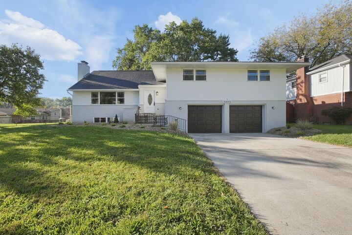 Property Photo: 5495 Bradbury Lane OH 43232