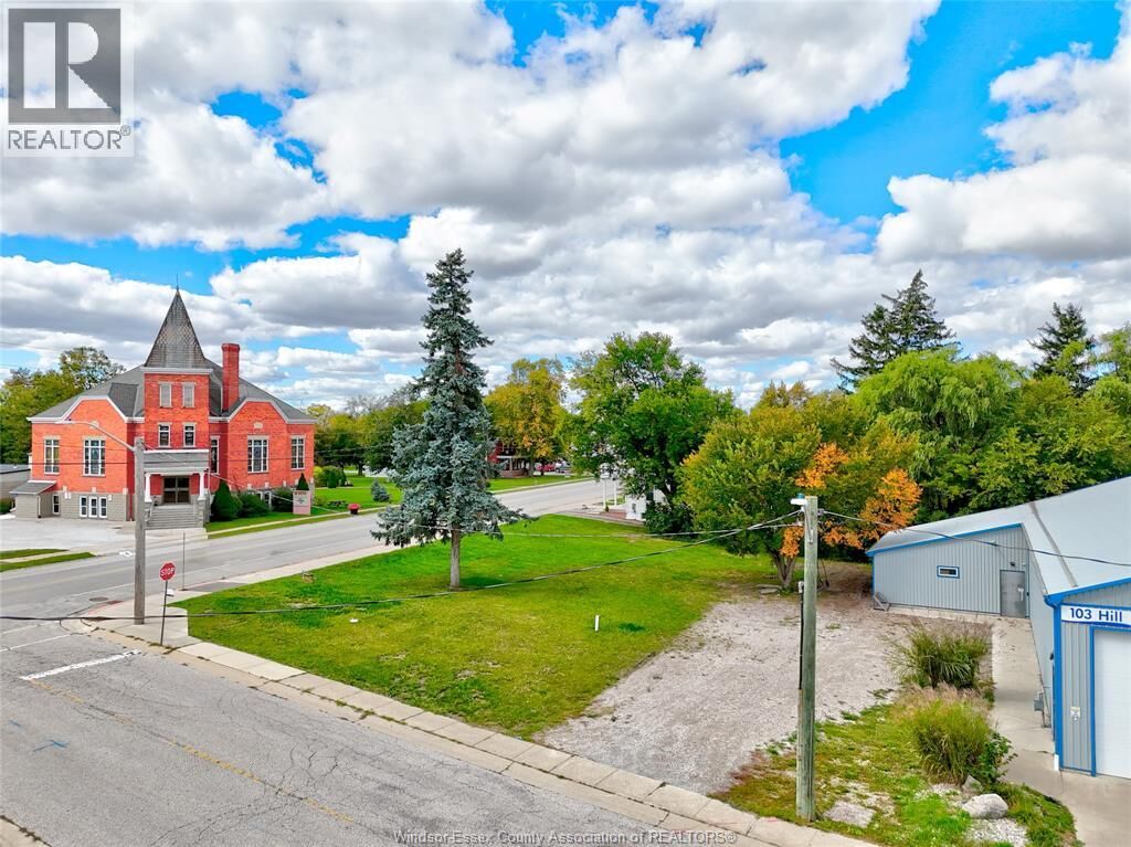Property Photo:  134 County Rd 34 W.  ON N0R 1B0 