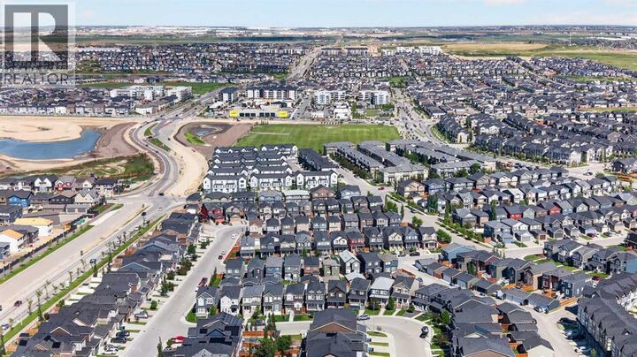 Property Photo:  30 Evanscrest Rise Northwest  AB T3P 0R7 
