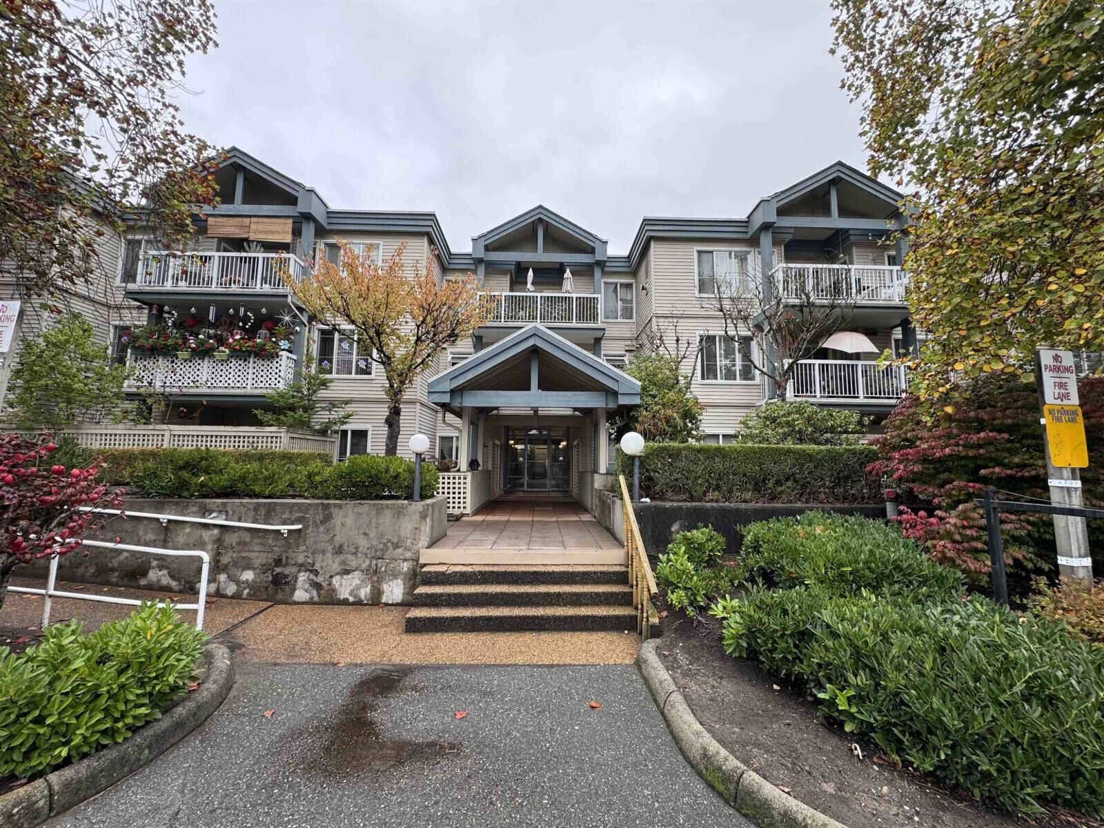 Property Photo:  10668 138 St 302  BC V3T 5T2 