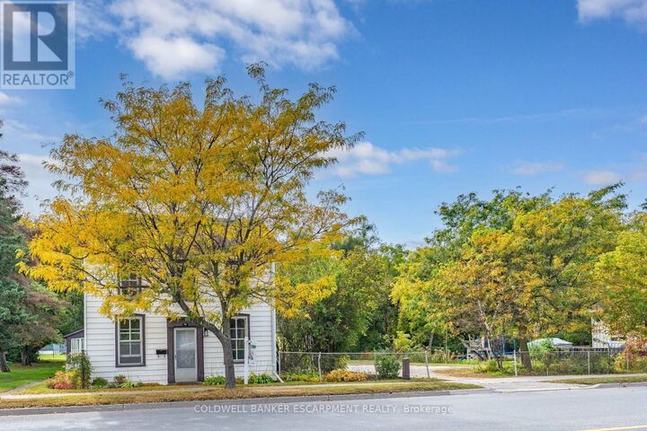 Property Photo:  76 Main Street North  ON L7J 1W2 