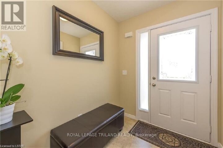 Property Photo: 2635 Bateman Trail 4 ON N6L 0B1