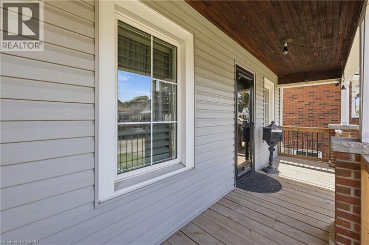 Property Photo:  84 Barons Avenue North  ON L8H 5A4 