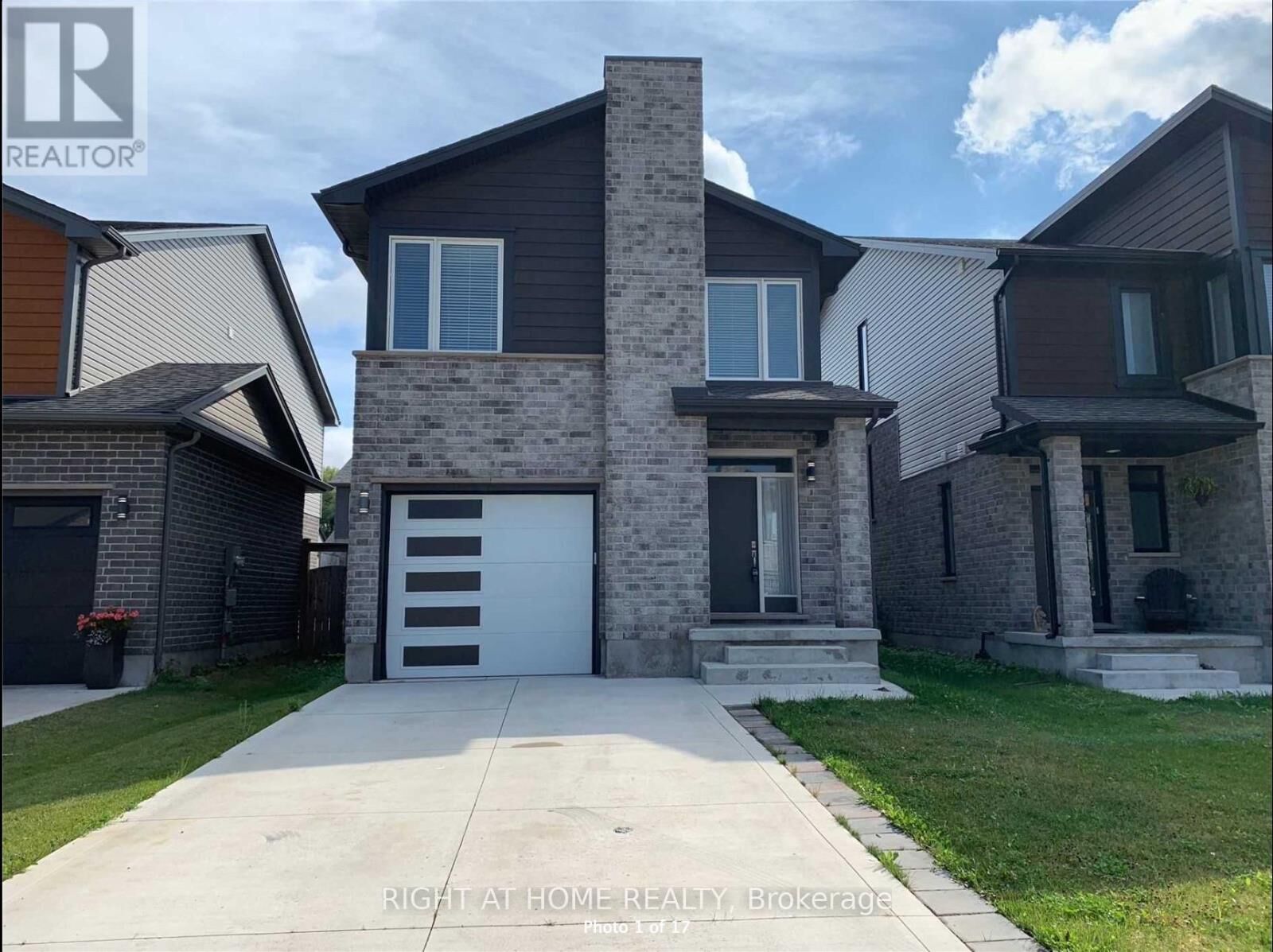 Property Photo:  2225 Tribalwood Street  ON N6G 0R4 