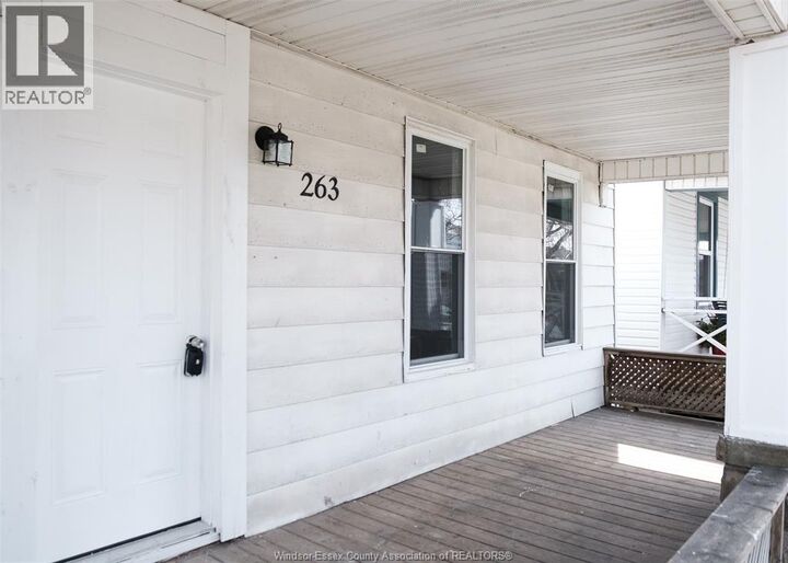 Property Photo:  263 Tuscarora Main  ON N9A 3L6 