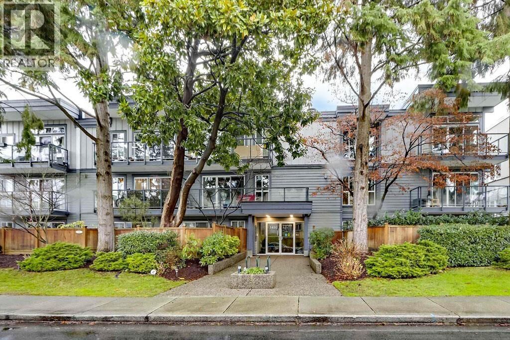 Property Photo:  1450 Laburnum Street 207  BC V6J 3W3 