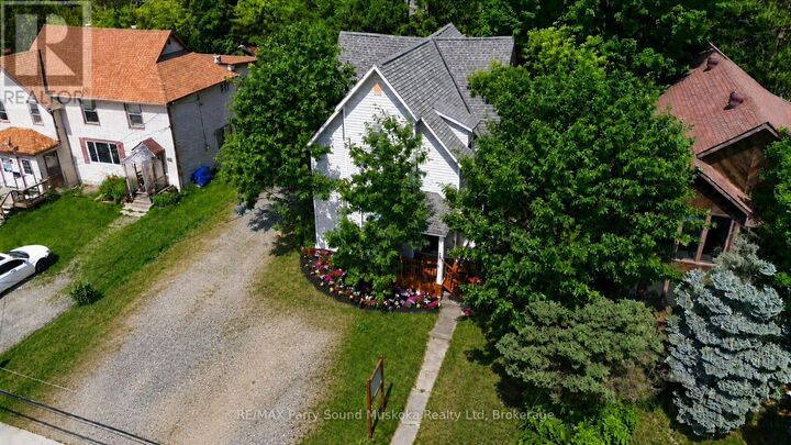 Property Photo: 18 William Street ON P2A 1V1
