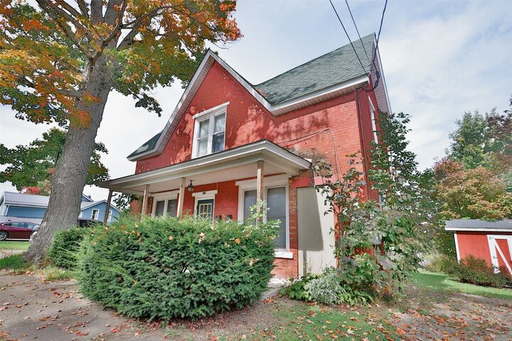 Property Photo: 821 W Pleasant Street PA 16407