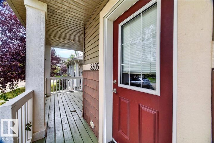Property Photo:  8305 Ellis Crescent NW  AB T6M 2N5 
