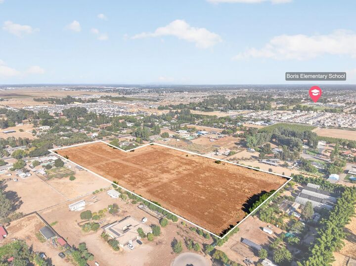 Property Photo:  1702 N Temperance Avenue  CA 93727 