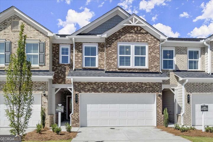 Property Photo:  821 Leraes Way  GA 30052 