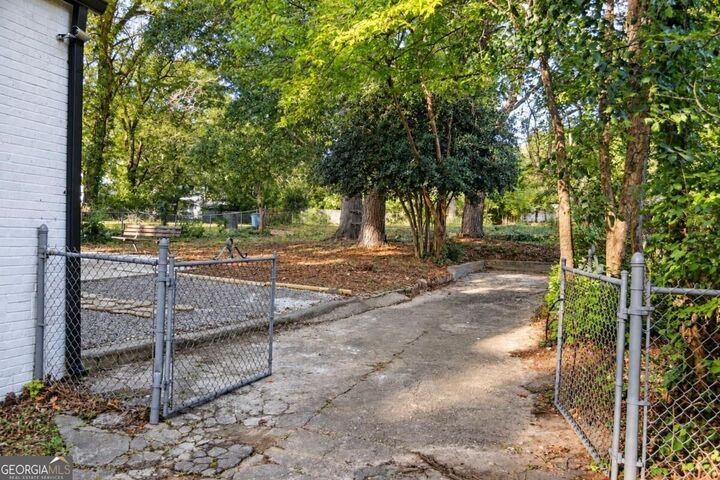 Property Photo:  2499 Sylvan Road  GA 30344 