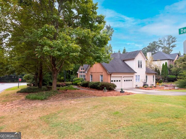 Property Photo:  305 Deer Cliff Cove  GA 30043 