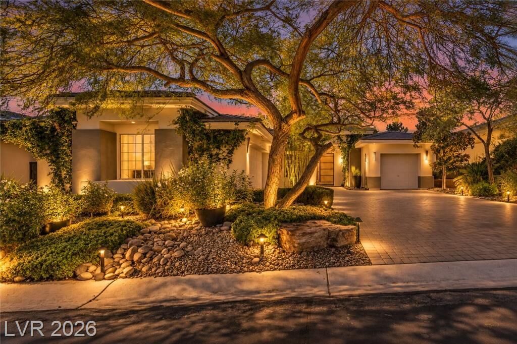Property Photo: 10313 Luxembourg Avenue NV 89145