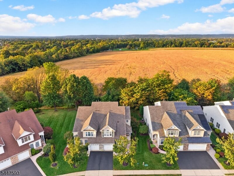 Property Photo:  87 Saratoga Ct  NJ 08873 