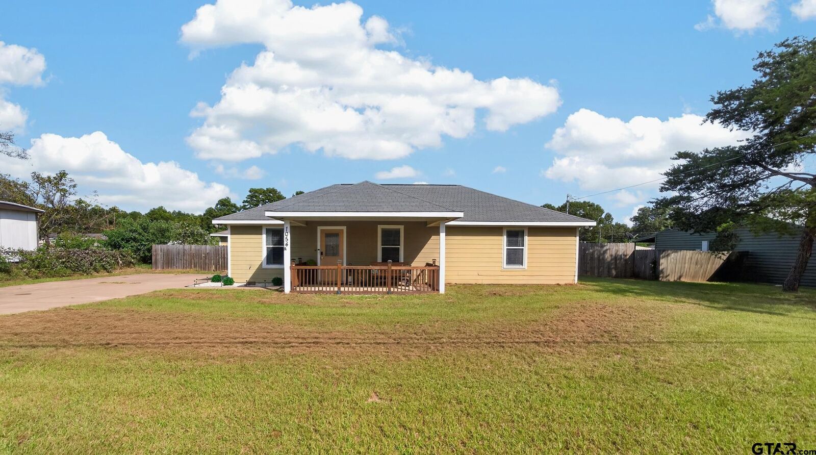 Property Photo: 1054 Caroline Lane TX 75757