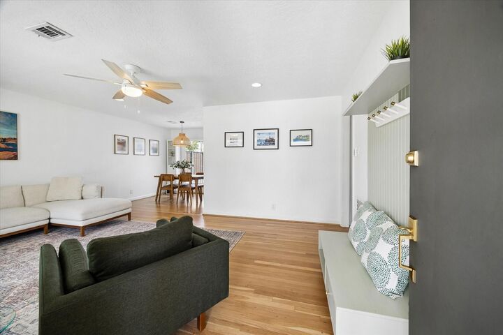 Property Photo:  1232 Chantilly Lane  TX 77018 