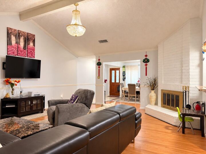 Property Photo:  8807 Kindlewood Drive  TX 77099 
