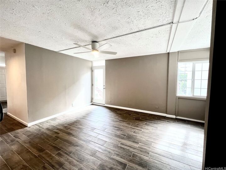 Property Photo:  417 Namahana Street 17  HI 96815 