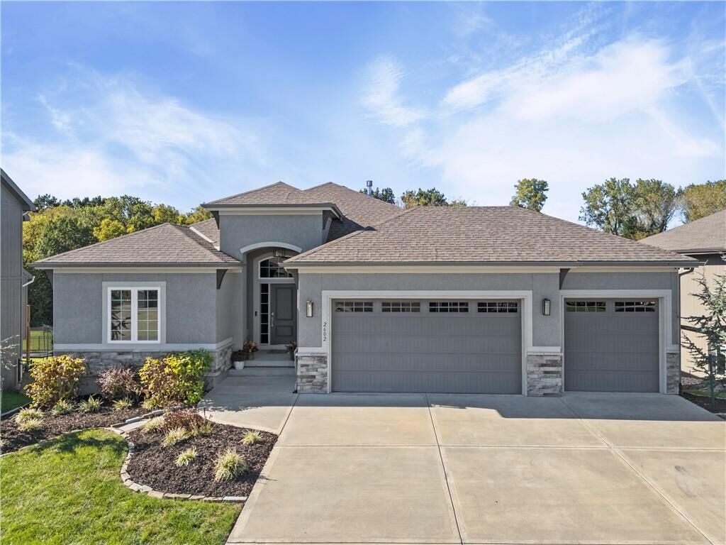 Property Photo: 2602 SW River Trail Road MO 64082