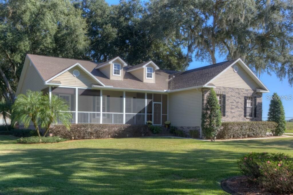 Property Photo: 4108 N Forbes Road FL 33565