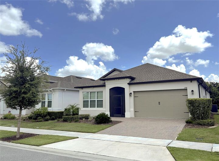 Property Photo:  1999 Limestone Trail  FL 34747 