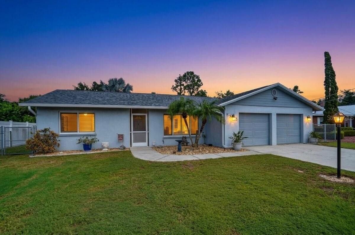 Property Photo:  5503 18th Avenue E  FL 34208 