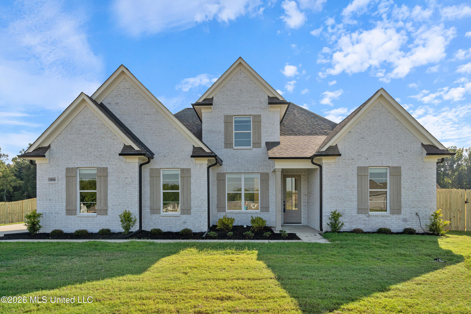 Property Photo:  3464 Ivy Lane  MS 38632 