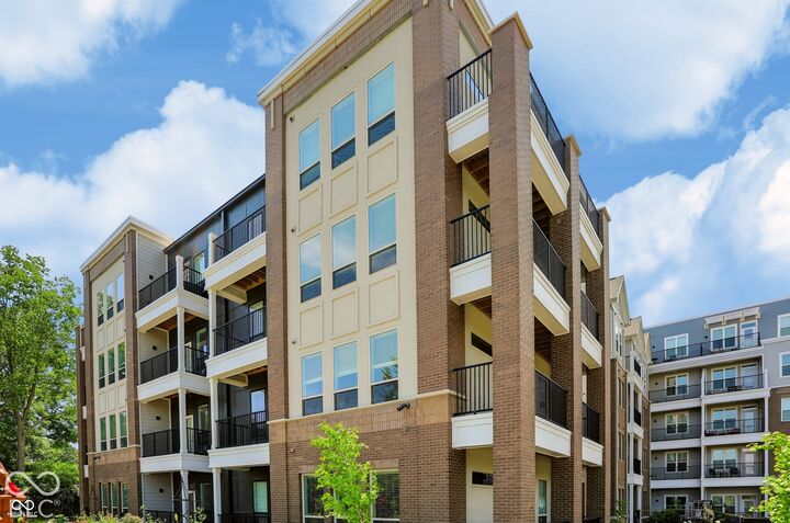 Property Photo:  13111 Old Meridian Street Apt 485  IN 46032 