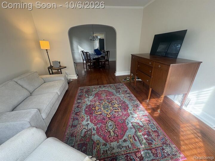 Property Photo:  205 University Street  MI 48220 2860 