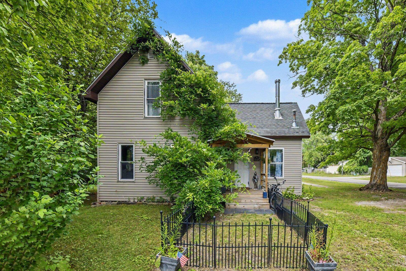 Property Photo: 14596 Thompson Avenue MI 49683
