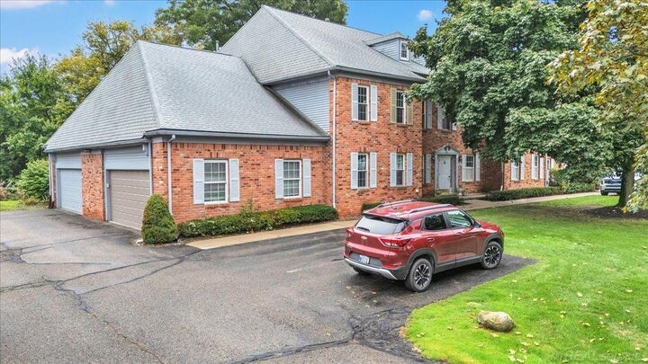 Property Photo: 1625 Huntington Park MI 48309