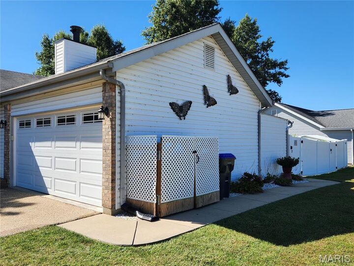 Property Photo:  101 Eric Craig Court  MO 63376 