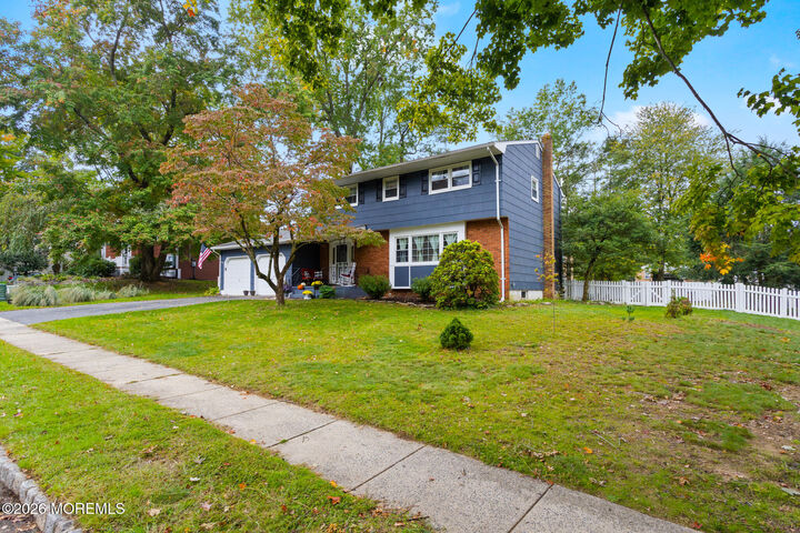 Property Photo:  16 Twain Drive  NJ 08501 