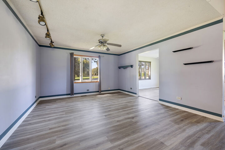 Property Photo:  8N627 Gingerwood Lane  IL 60124 