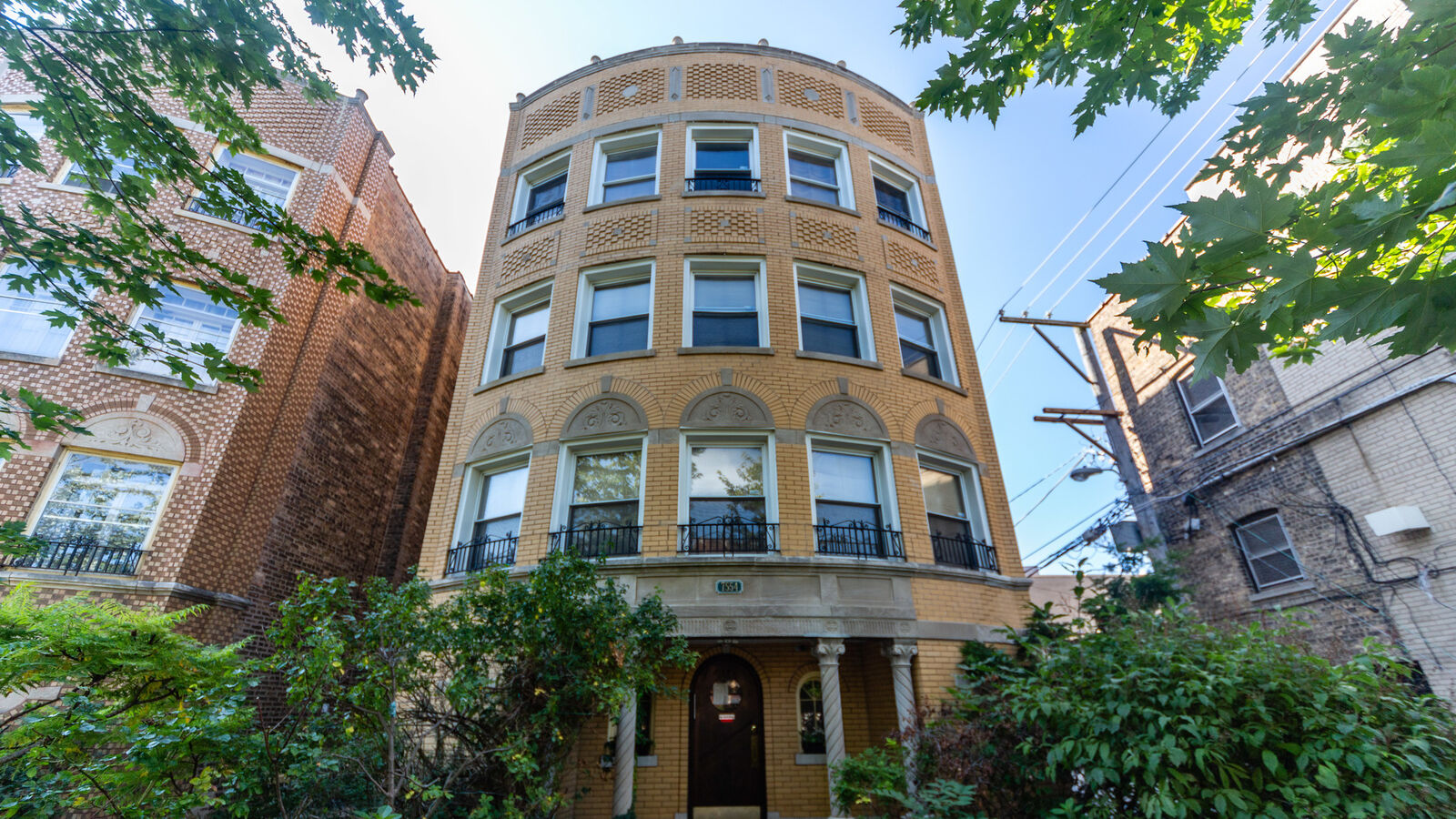 Property Photo:  7554 N Claremont Avenue G  IL 60645 