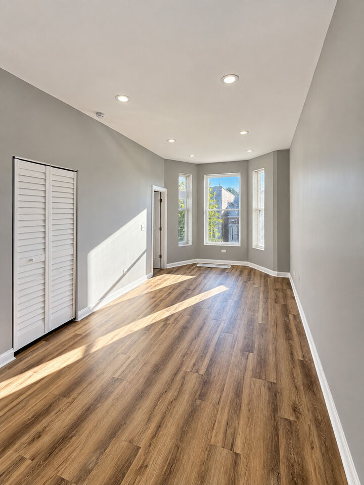 Property Photo:  1934 S Saint Louis Avenue 2  IL 60623 