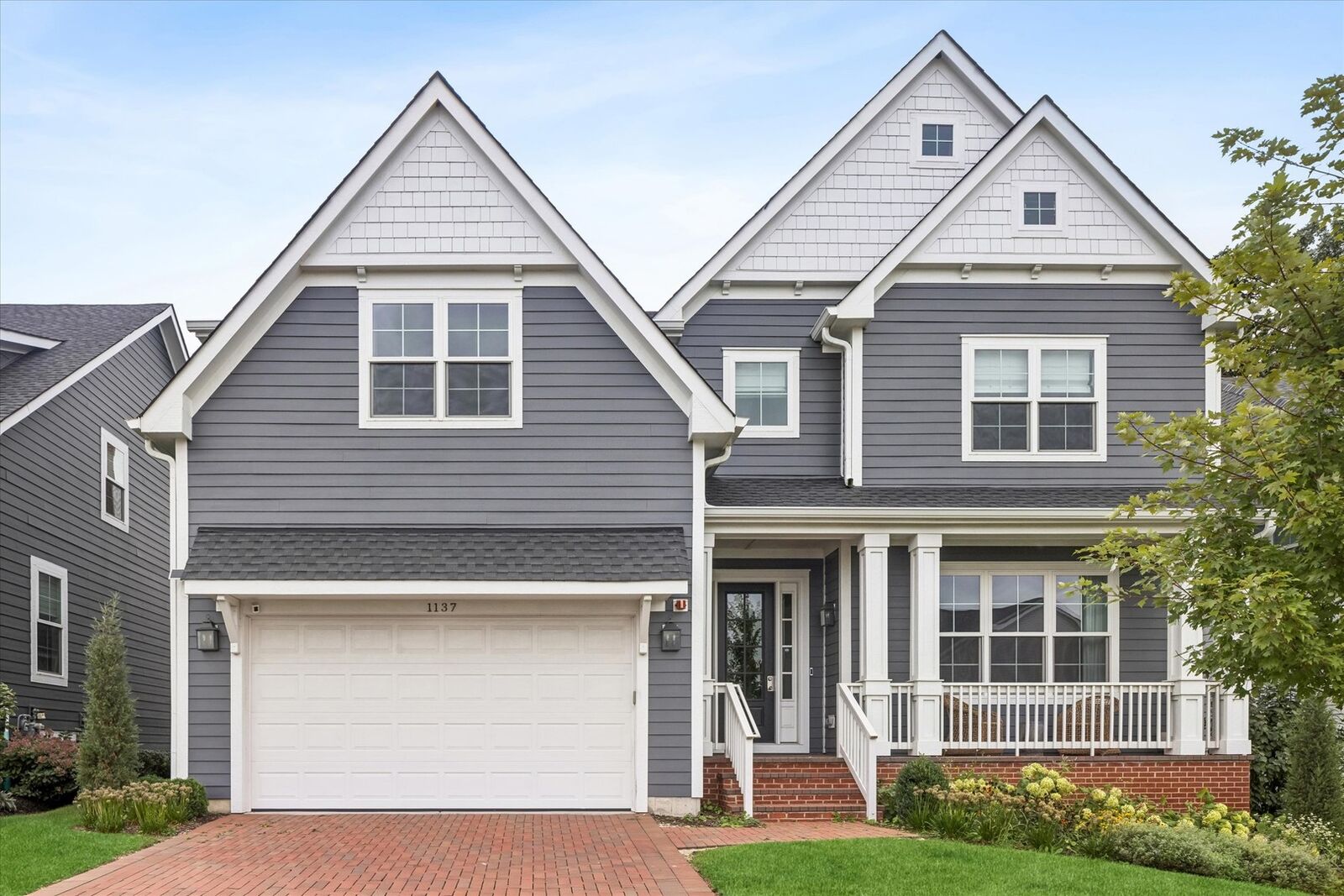 Property Photo:  1137 Hickory Drive  IL 60558 