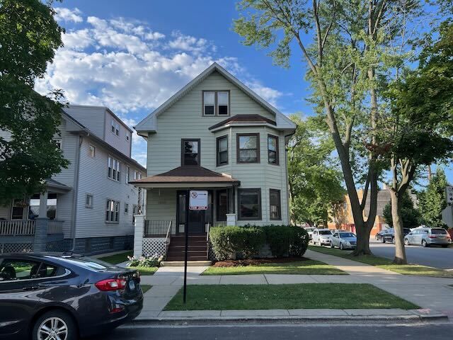 Property Photo:  5059 W Argyle Street  IL 60630 