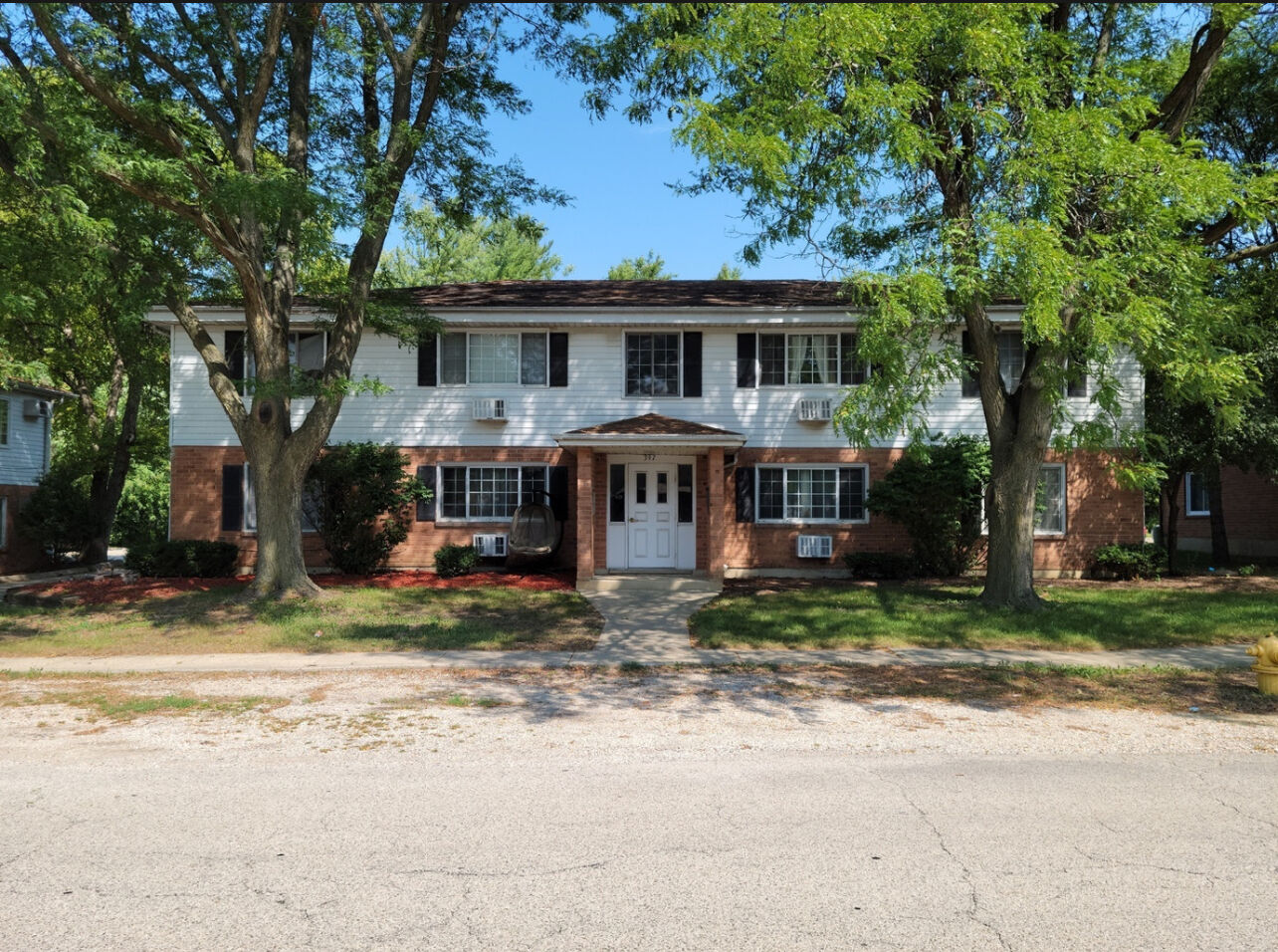 Property Photo:  397 Poplar Avenue 2E  IL 60002 