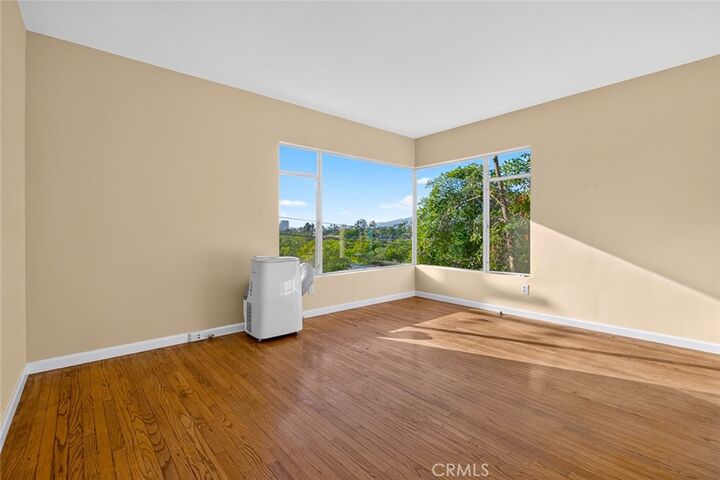 Property Photo:  1442 Verd Oaks A  CA 91205 